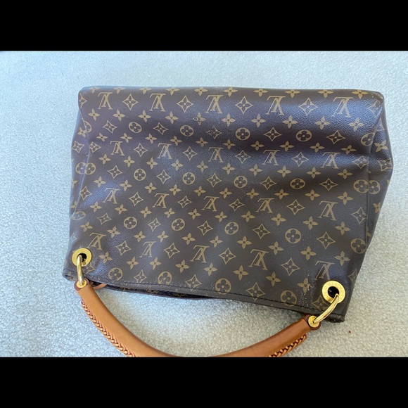 🍎accepting offers🍎ARTSY  Mm size - Picture 7 of 16